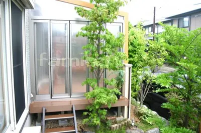 ガーデンルーム TOEXココマ 樹脂ウッドデッキ 樹の木