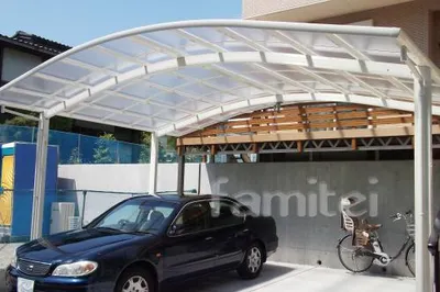 カーポート　YKKレイナポート2台