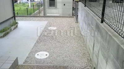 ジャミ　土間コンクリート