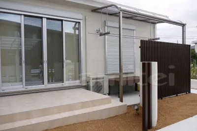 タイルデッキ　INAXバレンシアコート