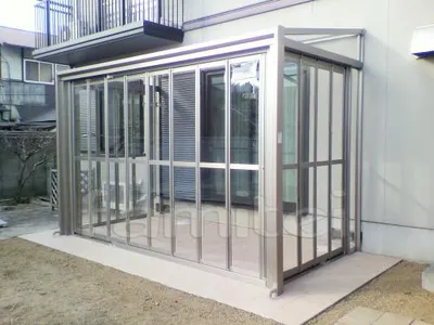 サンルーム TOEXフィリア2　タイルデッキ仕上げ