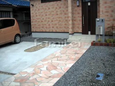 アプローチ 乱形石貼