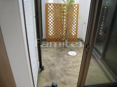 シンボルツリー シマトネリコ,芝張り