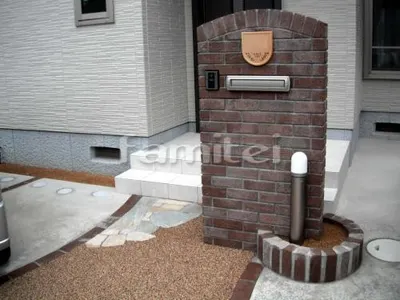 レンガタイル門柱