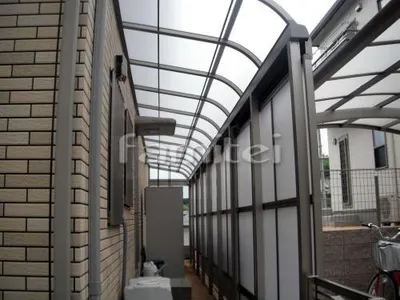 LIXIL TOEX サンクテラス屋根(スピーネ) 1階 目隠しパネル