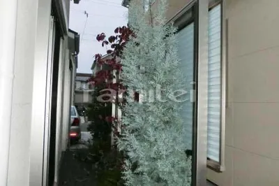 目隠しフェンス塀　三協アルミカムフィX9SN型