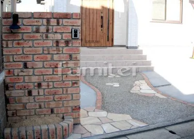 アプローチ 樹脂洗い出し 乱形石貼