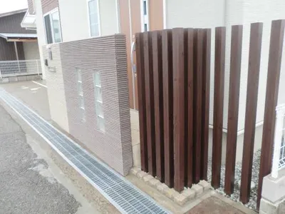 タイル門柱 目隠しウォール 木製調アルミ角材 プランパーツ