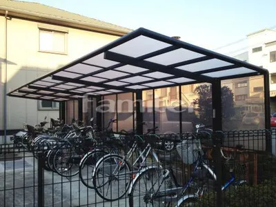 既存サイクルポート屋根材張替え