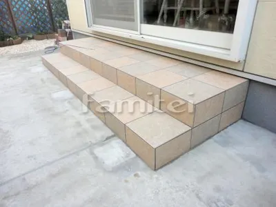 タイルデッキ グレイスランド300角 INAX