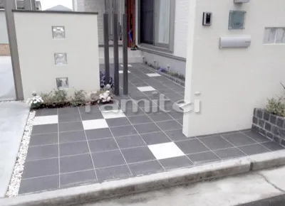 アプローチ グレイスランド300角 INAX