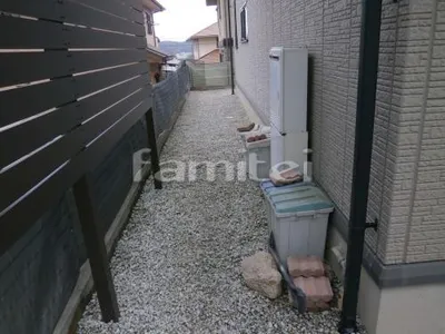 犬走り 防草シート敷き 防犯砂利 バラス砕石