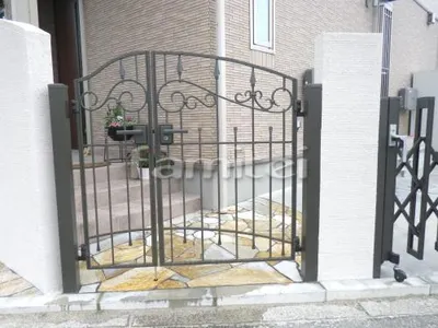 アルミ鋳物門扉 LIXILリクシル コラゾン3型 0408-12 TOEXトエックス 玄関アプローチ 床乱景石貼り 石英岩 ゴールデンイエロー