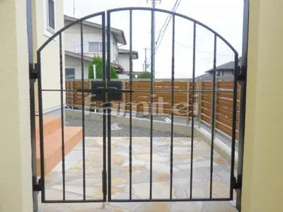 鋳物玄関門扉 YKKAP トラディシオン6型 04・08-12 親子両開き