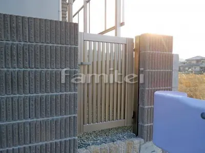 勝手口門扉 LIXILリクシル プリレオR4型 07-10 片開き TOEXトエックス 見切り ピンコロ石