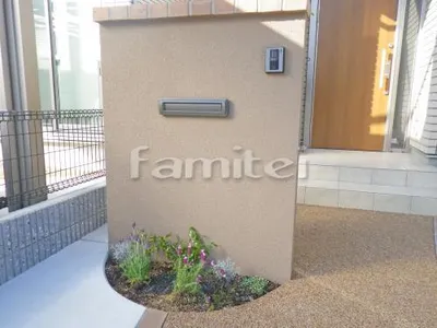 郵便受けポスト LIXILリクシル エクスポストN-1型 埋め込み式 口金タイプ TOEXトエックス ポイント植栽スペース 下草 低木