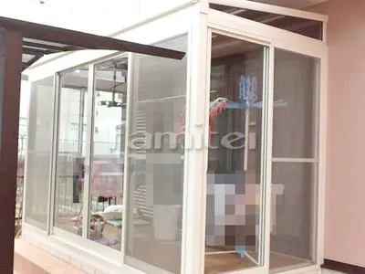 ガーデンルーム フラットサンルーム F型フラット屋根 着脱式竿掛け 網戸