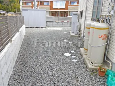 犬走り 防犯砂利敷き バラス砕石