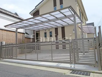 ガレージまわり 駐車場屋根 門扉 土間コンクリート