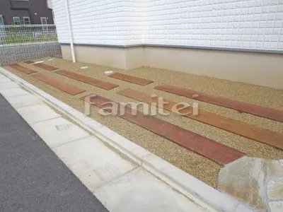 玄関横 枕木 国産杉