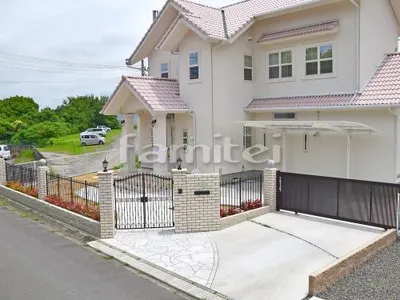 新築洋風 セミクローズ外構