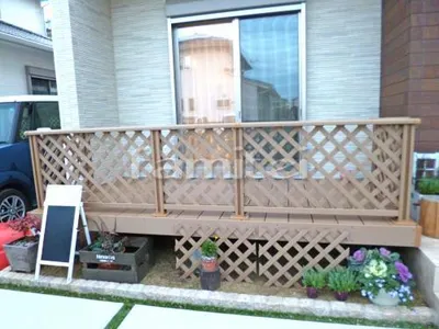 人工木材ウッドデッキ LIXILリクシル 樹ら楽ステージ(きらら) 樹脂 TOEXトエックス デッキフェンス フラットラチスパネル