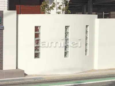 ガラスブロック塀 塗り壁 エスケー化研 ベルアート塗装 こて仕様 トラバーチン仕上げ