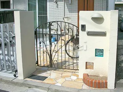 玄関まわり 門袖 照明 ポスト 門扉 アプローチ