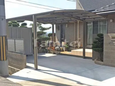 ガレージまわり 駐車場屋根 土間コンクリート