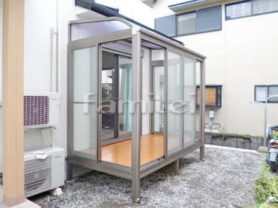 ガーデンルーム レギュラーサンルーム R型アール屋根 網戸 竿掛け