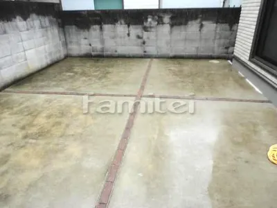 駐車場ガレージ床 レンガ目地 ユニソン ソイルレンガ 既存目地砂利撤去