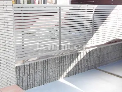 目隠しフェンス塀 LIXILリクシル ライシス3型 TOEXトエックス