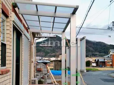 独立式雨除け屋根 三協アルミ メニーウェルDテラス屋根(カバー無) 1階用 物干し 目隠しパネル(前面)