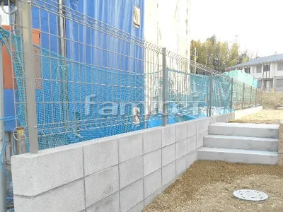 境界フェンス塀 LIXILリクシル ハイグリッドフェンスUF8型 TOEXトエックス コンクリートブロック