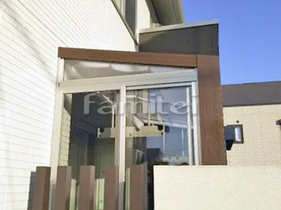 木製調ガーデンルーム YKKAP サンフィール サンルーム F型フラット屋根 竿掛け