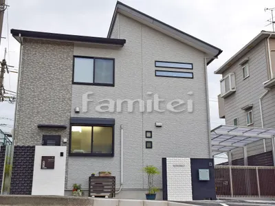 新築シンプル セミクローズ外構