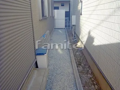 犬走り 防犯砂利敷き バラス砕石 防草シート加工