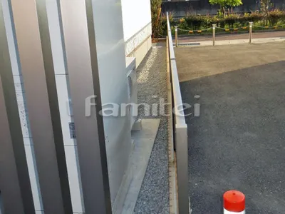 犬走り 防犯砂利敷き バラス砕石 防草シート加工