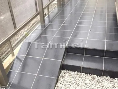 タイルデッキ LIXILリクシル フィネッツア300角 FN-12 階段ステップ1段 スロープ バリアフリー 段差ステップ解消