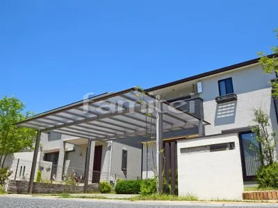 木製調カーポート 三協アルミ スカイリード 奥行勾配 両側支持 横2台用(ワイド ツイン) F型フラット屋根