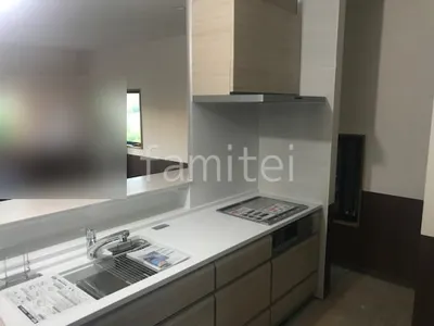 キッチンパネル ウォルナットアイボリー