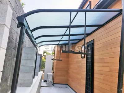 雨除け屋根 YKKAP ソラリアテラス屋根 1階用 R型アール屋根 物干し