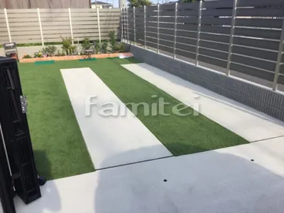 駐車場ガレージ床 轍(わだち) 土間コンクリート 人工芝