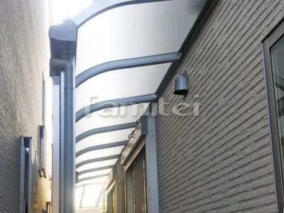 雨除け屋根 YKKAP ソラリアテラス屋根 1階用 R型アール屋根 目隠しパネル(前面 正面)1段