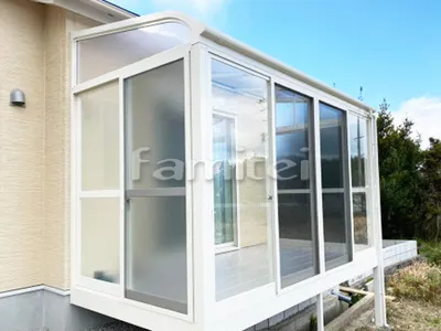 ガーデンルーム YKKAP ソラリア サンルーム R型アール屋根 物干し網戸(正面 両側面)