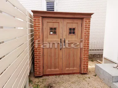 おしゃれ木製調FRP物置 ディーズ カンナD125 野外物置き 収納庫 倉庫