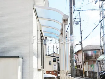 雨除け屋根 YKKAP ソラリアテラス屋根 1階用 R型アール屋根 目隠しパネル(前面 正面)