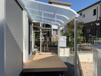雨除け屋根 YKKAP ソラリアテラス屋根 1階用 R型アール屋根 物干し 人工木材ウッドデッキ LIXILリクシル 樹ら楽ステージ(きらら) 樹脂