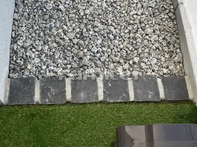 見切り材 ピンコロ石