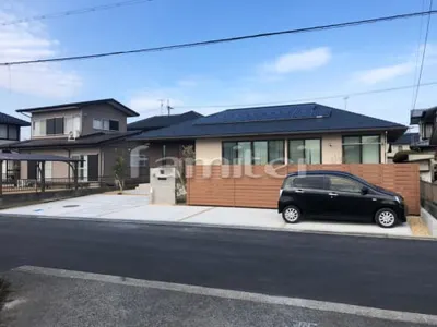 土間コンクリート   土間コンクリート シンプル 乱形石張り （床石貼り）  乱形石張りのみ ホワイト 石・ストーン調 壁タイル張り  タカショー 木製調 セラ ウォール RC杉板  人工木・樹脂 フェンス（木調） F＆F マイティウッド ベーシック極 高尺タイプ 目隠し 木調・ラティス 樹脂